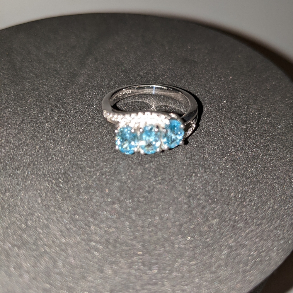 Natural topaz & zircon ring. Size 6 - Picture 10 of 12